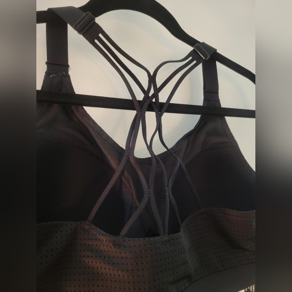 NWT Victoria's Secret VSX Lightweight Sport Bra - Picture 6 of 11